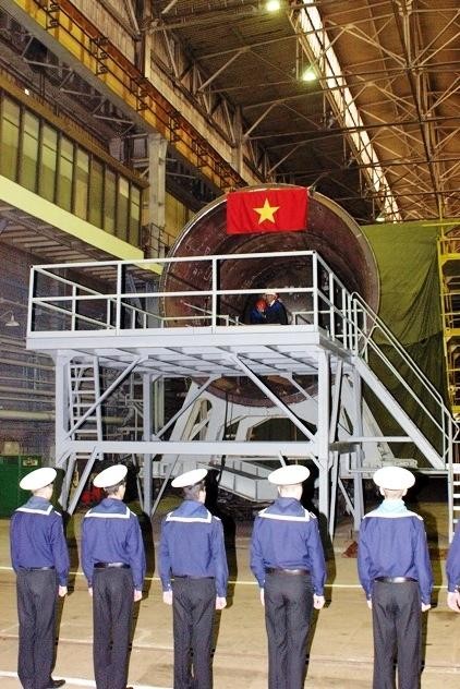 Phân đoạn tàu ngầm Kilo, Nga chế tạo cho Việt Nam